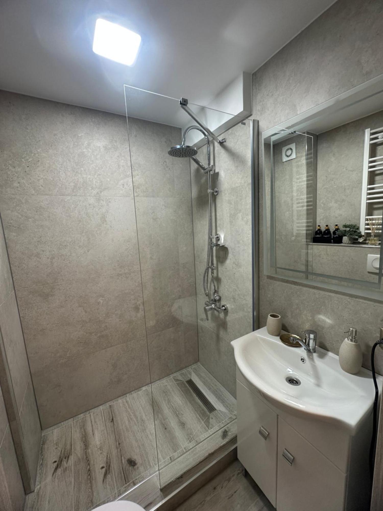 Angel House Apartment Дева Екстериор снимка